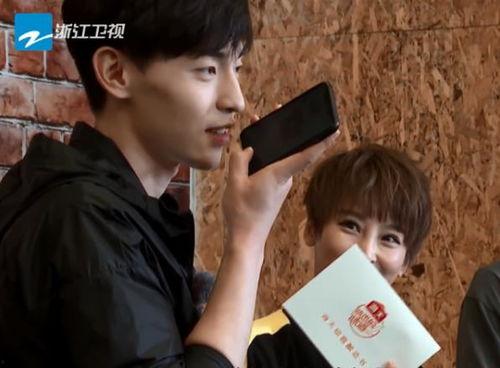 邓伦最新疫情爆料,关注健康，共筑防疫防线”